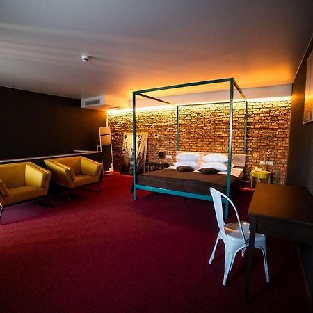 Sribni Leleky Hotel & Spa Łuck Zewnętrze zdjęcie
