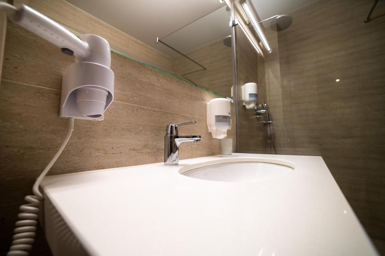 Sribni Leleky Hotel & Spa Łuck Zewnętrze zdjęcie