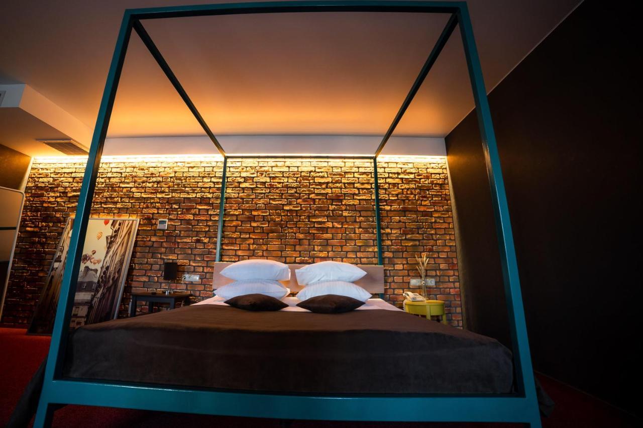 Sribni Leleky Hotel & Spa Łuck Zewnętrze zdjęcie