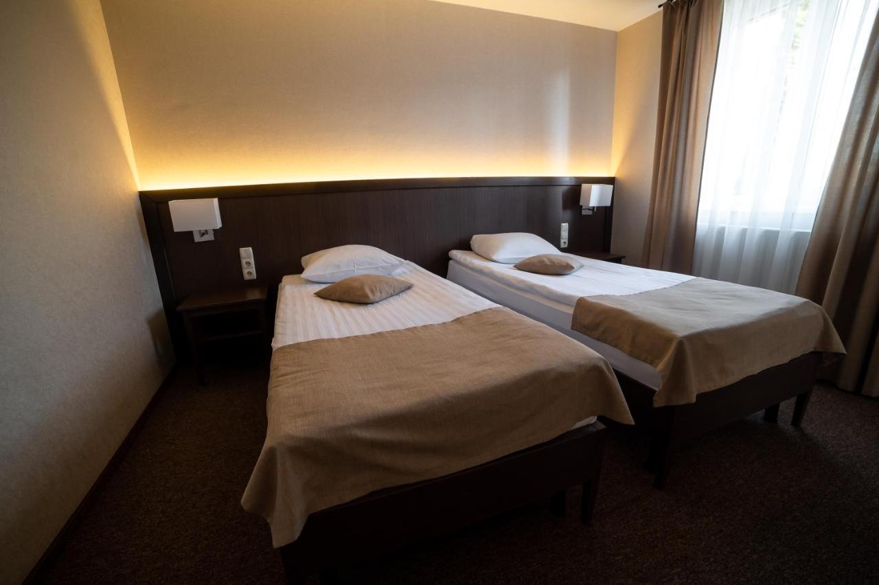 Sribni Leleky Hotel & Spa Łuck Zewnętrze zdjęcie